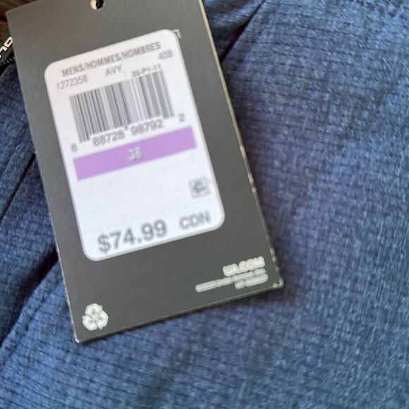 NWT-UNDER ARMOR MENS GOLF SHORTS - Picture 2 of 4